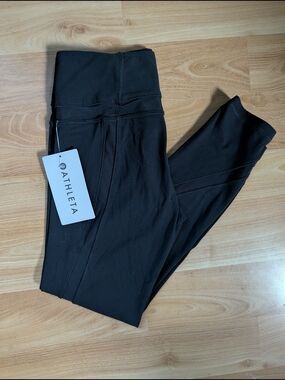 NWT Athleta Elevation 7/8 Tight Black Leggings Size S Retails $89
